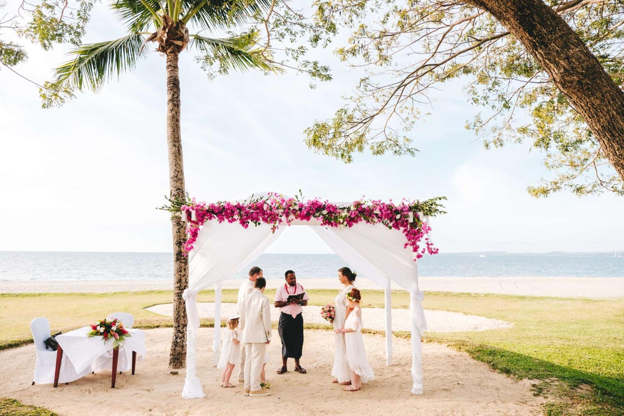 Hilton Fiji Beach Resort And Spa Denarau Island Eksteriør billede